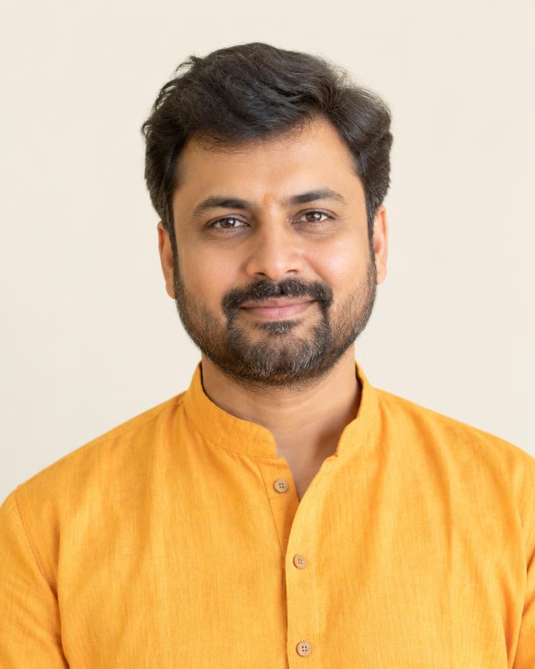 Acharya Raghav, Vedic Astrologer